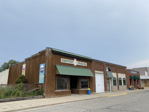 Kinde - July 2021 Photo (newer photo)